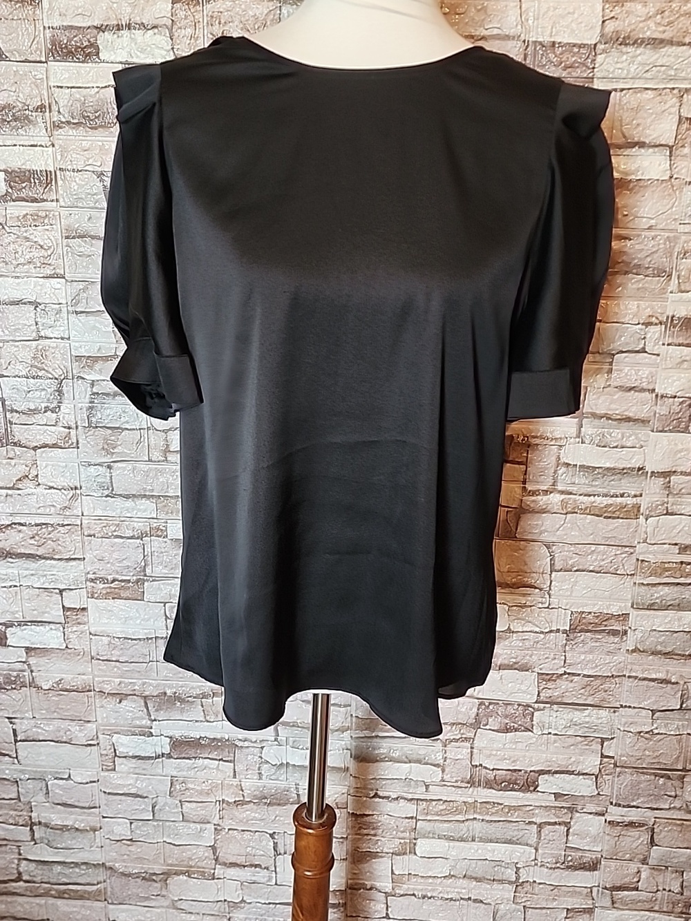 Worthington Elegant Black Blouse